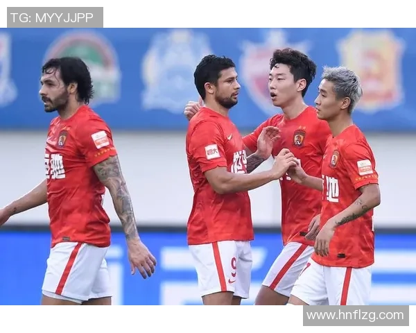 广州足球队在足球团队协作排行榜中荣获第九名展现出强大团队精神与默契配合